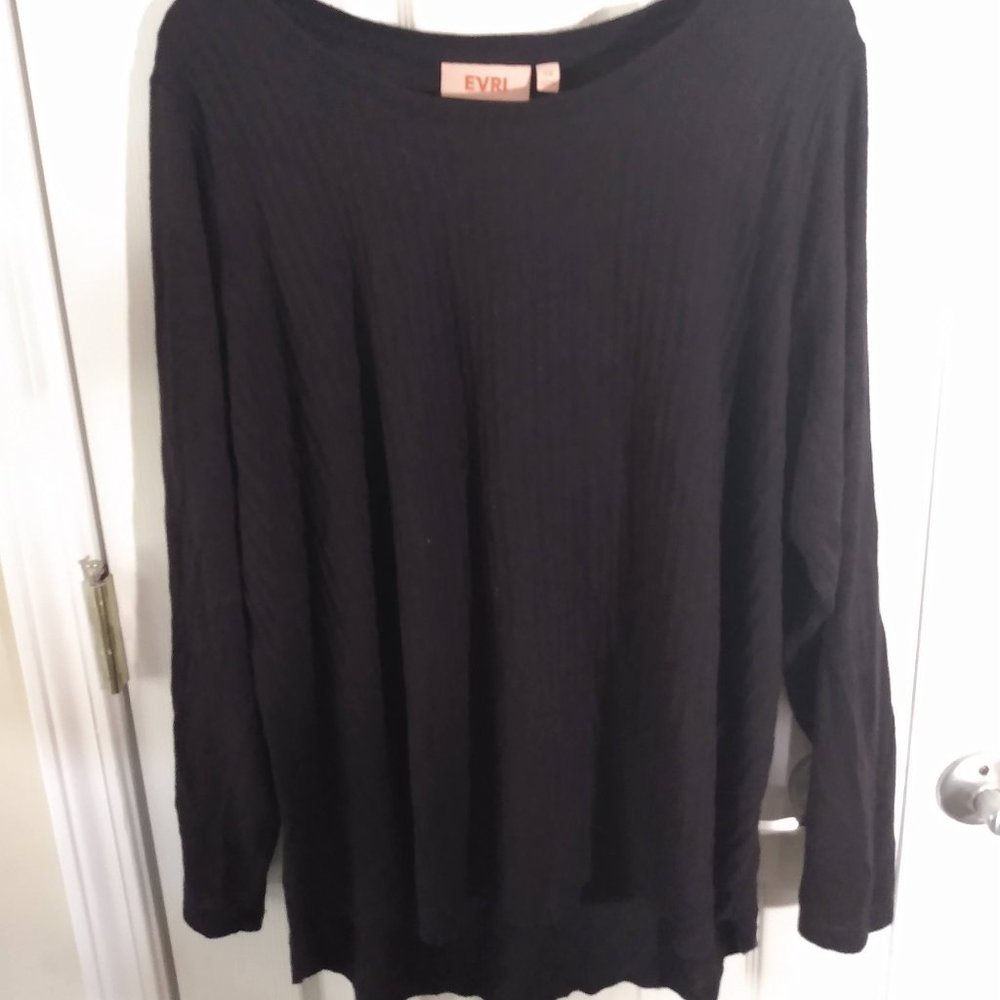 BLACK TRENDY SHIRT